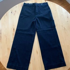 High-waisted, wide leg jeans